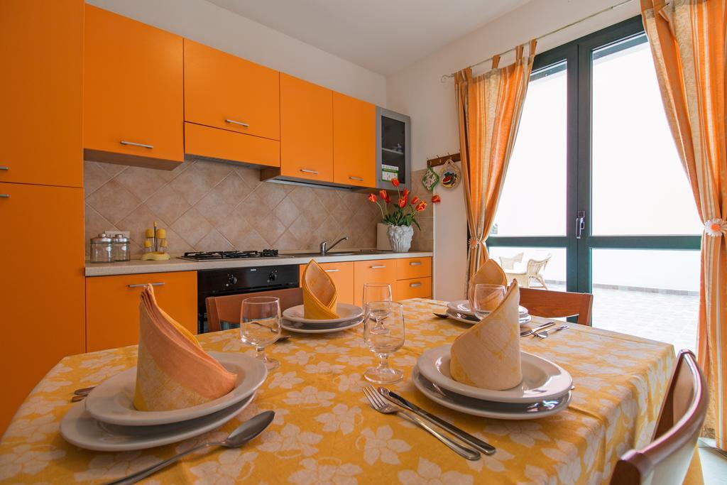 Residenza Maria Antonia - Private Apartment Orosei Kültér fotó