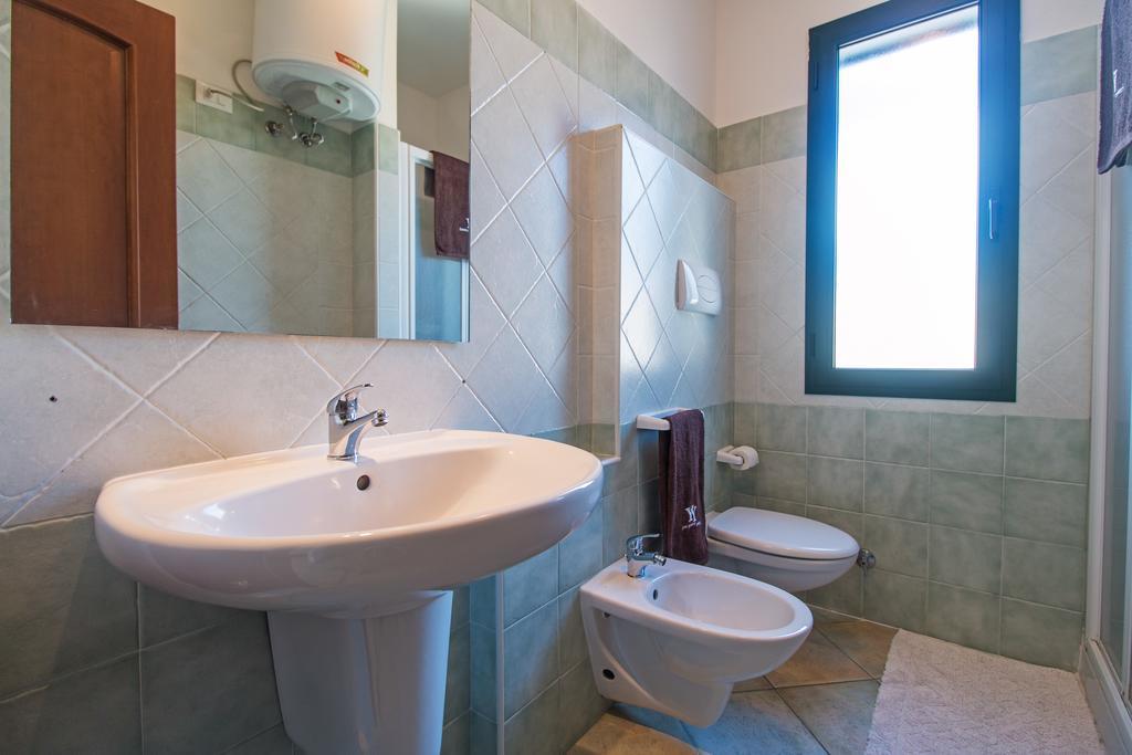 Residenza Maria Antonia - Private Apartment Orosei Kültér fotó