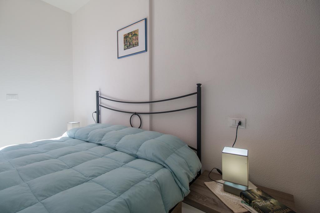 Residenza Maria Antonia - Private Apartment Orosei Kültér fotó