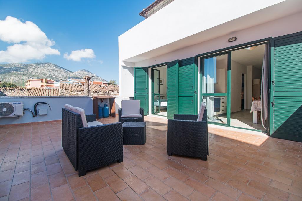 Residenza Maria Antonia - Private Apartment Orosei Kültér fotó