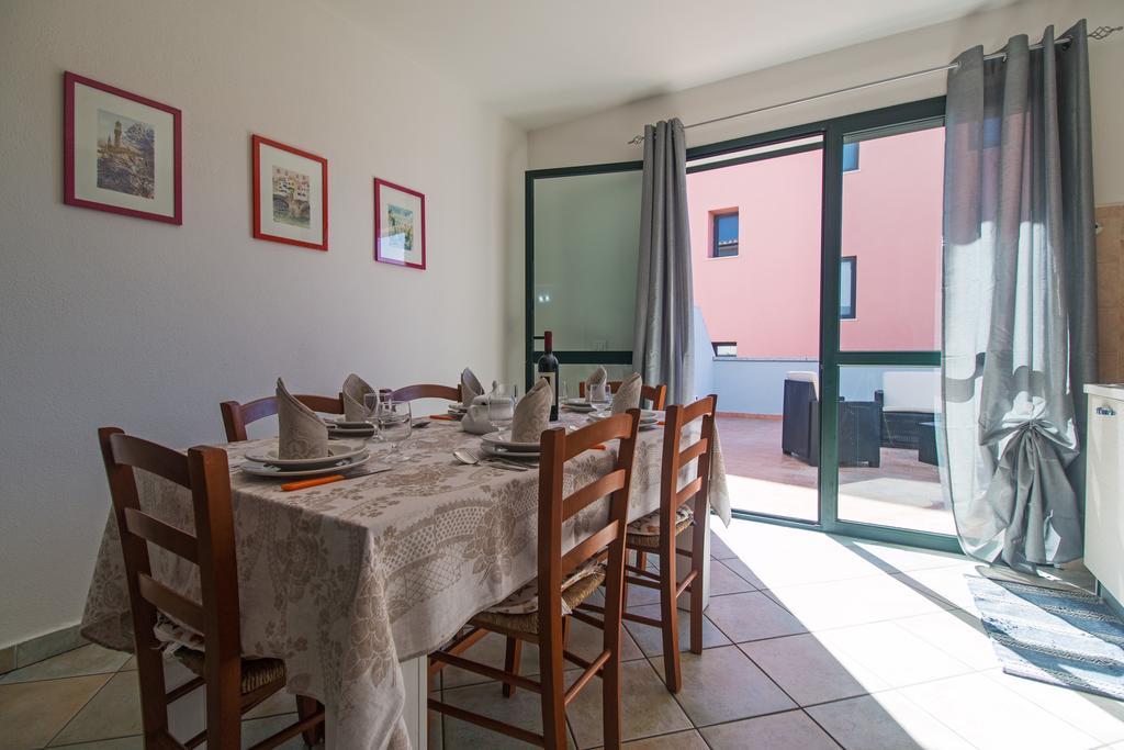 Residenza Maria Antonia - Private Apartment Orosei Kültér fotó