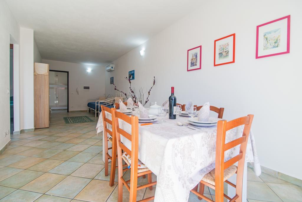 Residenza Maria Antonia - Private Apartment Orosei Kültér fotó