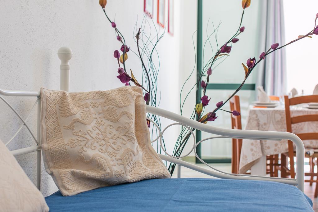 Residenza Maria Antonia - Private Apartment Orosei Kültér fotó